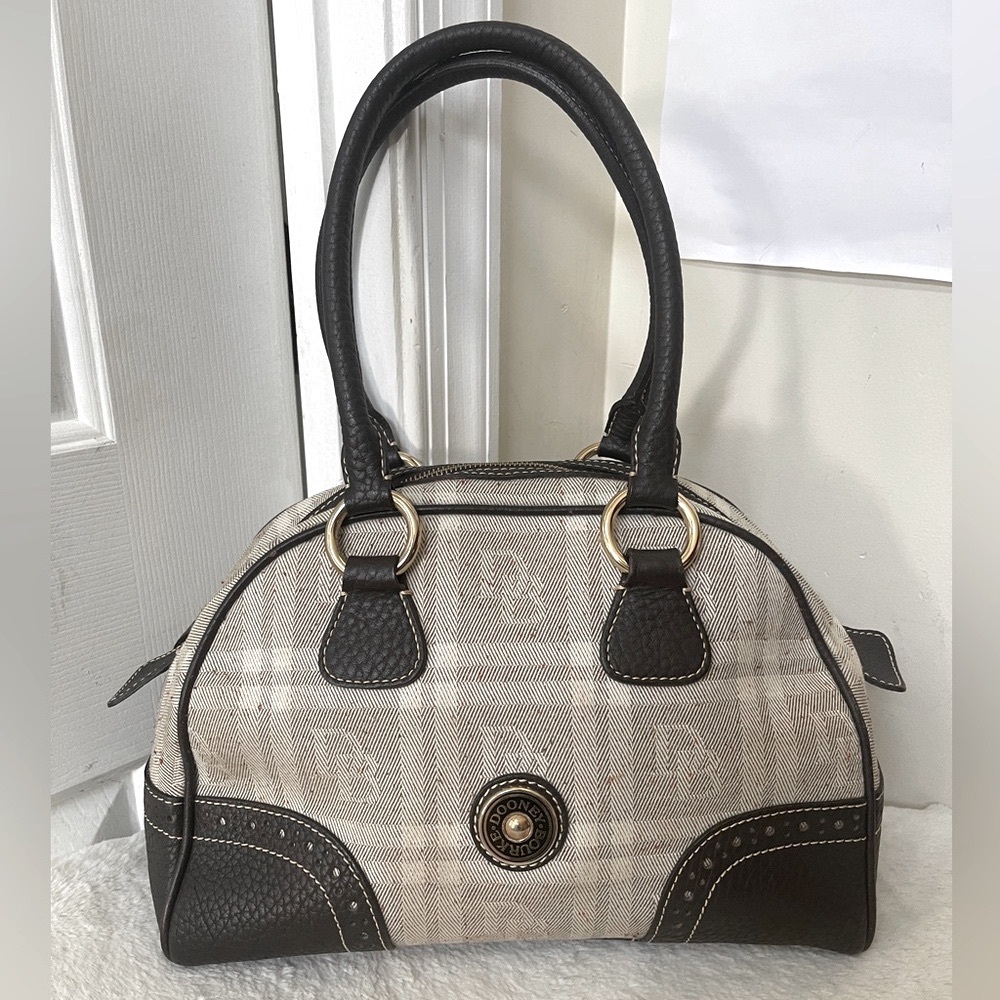 Dooney and Bourke Bag EUC